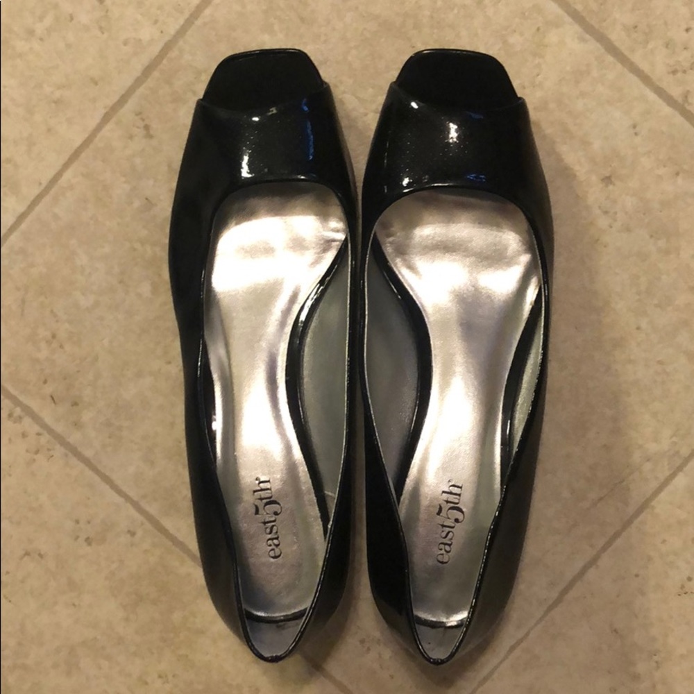 Open toed dress shoes